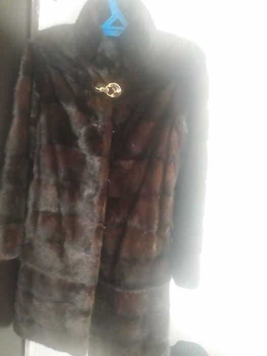 Норковая шуба , цвет натральный махагон