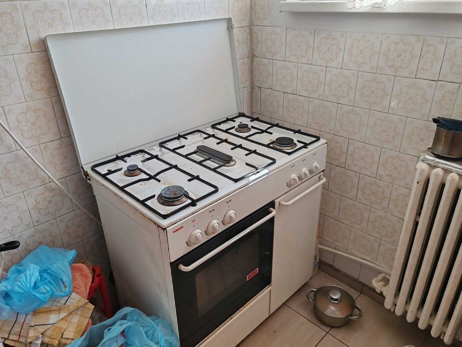 Vand!!! Aragaz in stare buna la un pret bun