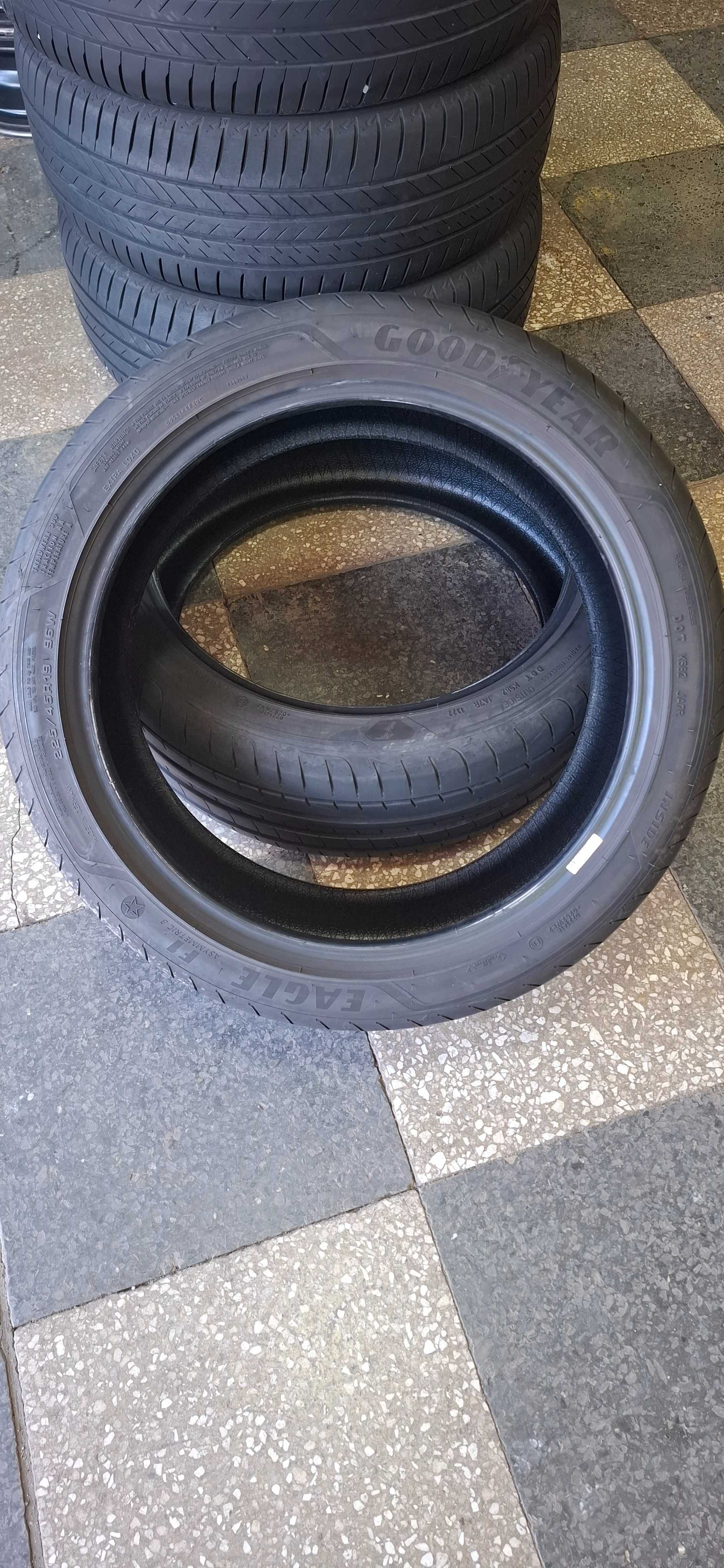 2бр. 225/45/19 Goodyear 6.5mm грайфер, дот 22г. Безплатен монтаж