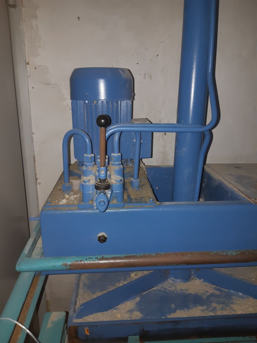 Presa deseuri Austropressen