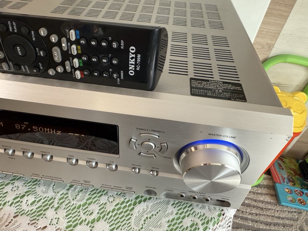 Onkyo TX-SR604e resiver