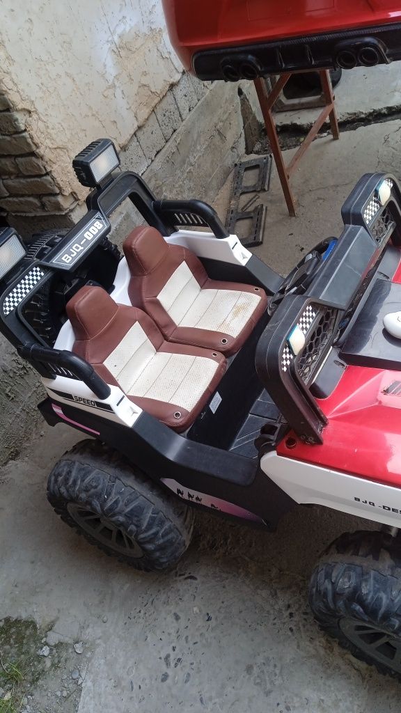 Bolalar Jeep chasi sotiladi