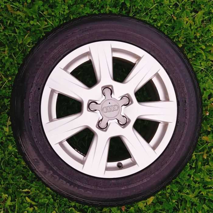 Vând 4 jante Audi Originale R16