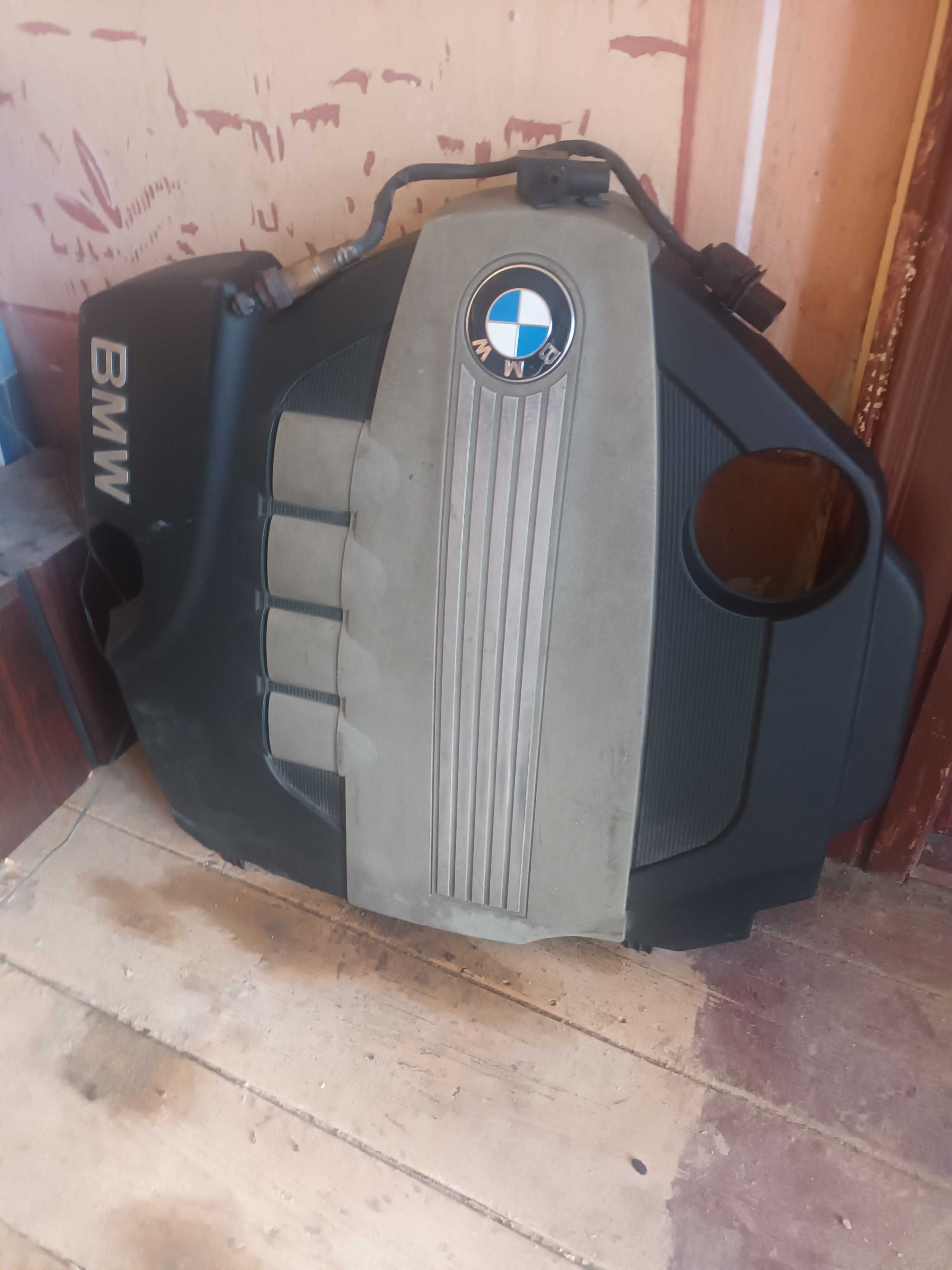 Capac motor BMW E90 2.0