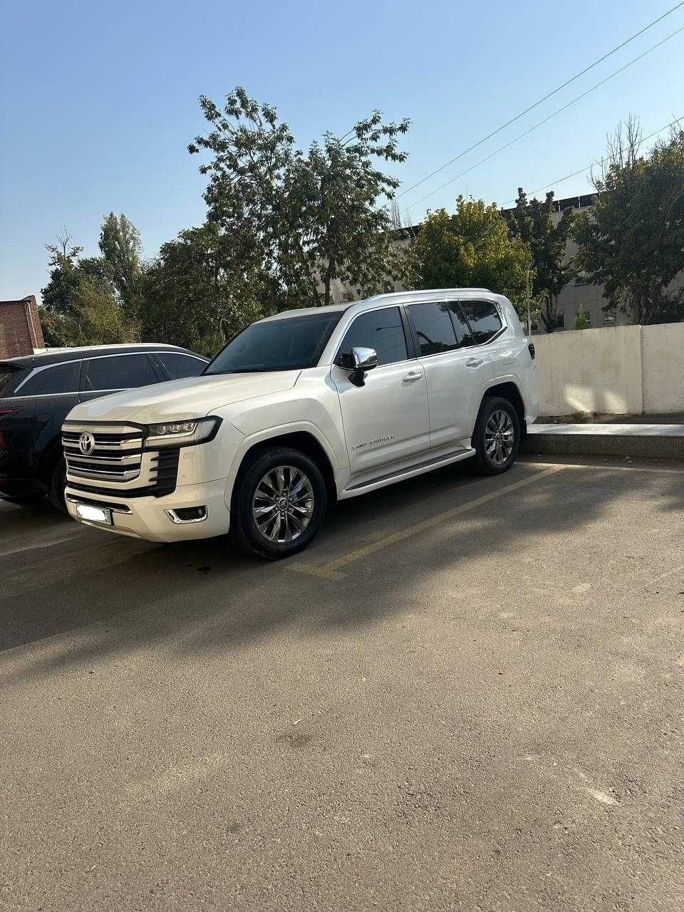 Toyota prado land cruiser 300