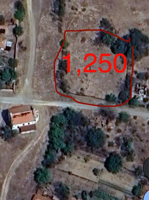 Двор с разрешение за строеж