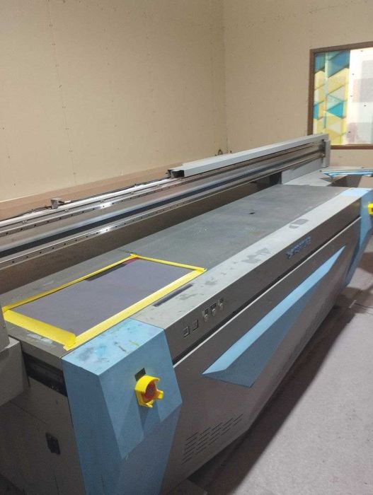 Продается УФ (UV) Принтер Сотилади (RICOH GEN 5 головка) 250cmx130cm