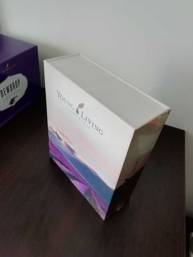 Kit uleiuri esentiale Young Living cu diffuser