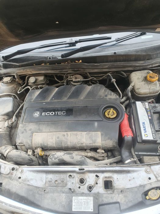 Fata competa / Piese dezmembrari  Opel Astra H 1.9 CDTI 150 Cai