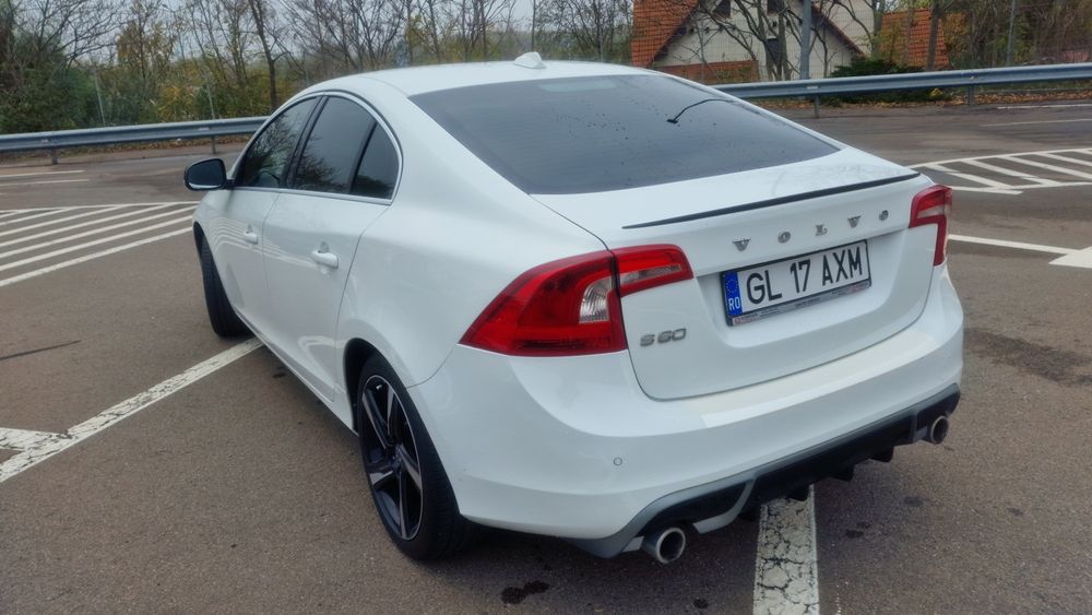 Volvo s60 R design