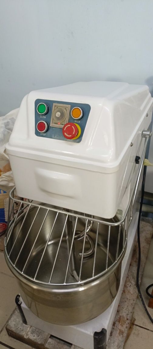 Тестомес,Spiral mixer,рабочий!