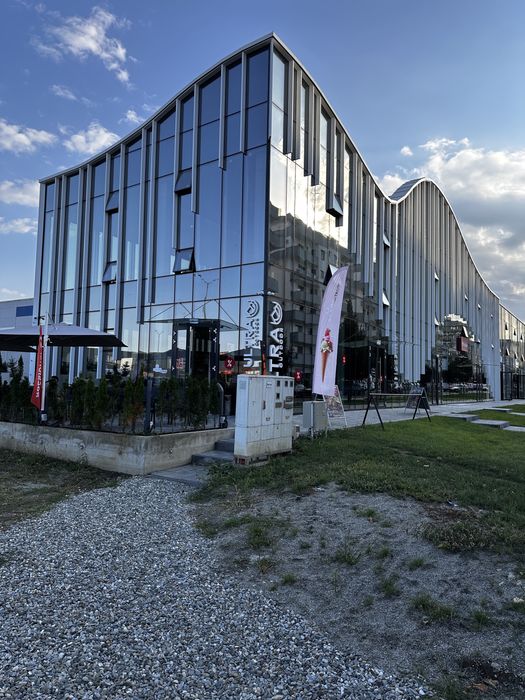 Închiriez Spațiu Comercial lângă Shopping City