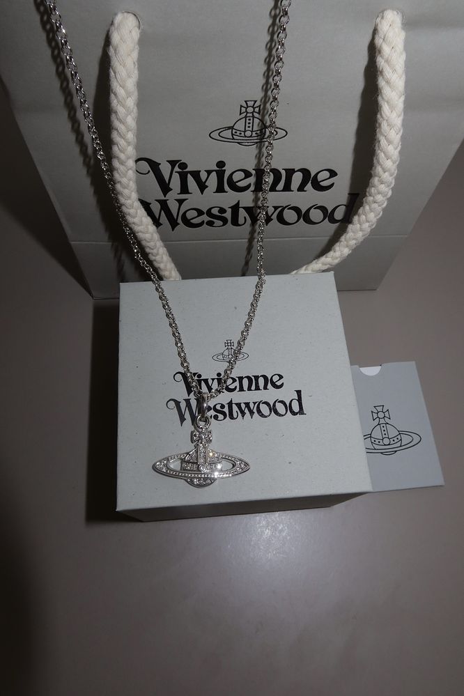 Vivienne Westwood гердан