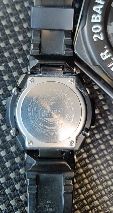 Часовник Casio GST-W110