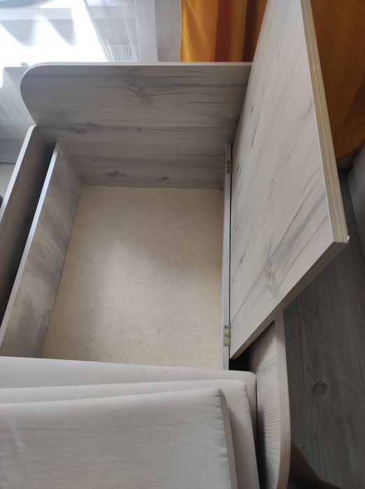 Отдам даром кресло диван