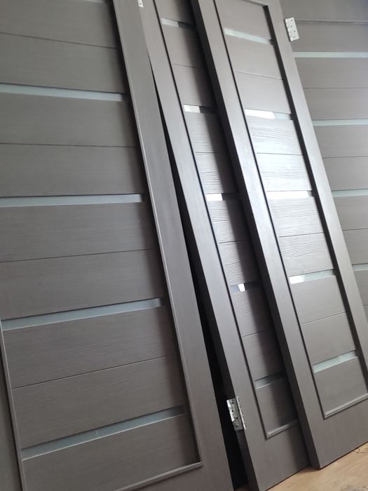 Межванной и комнаты дверь