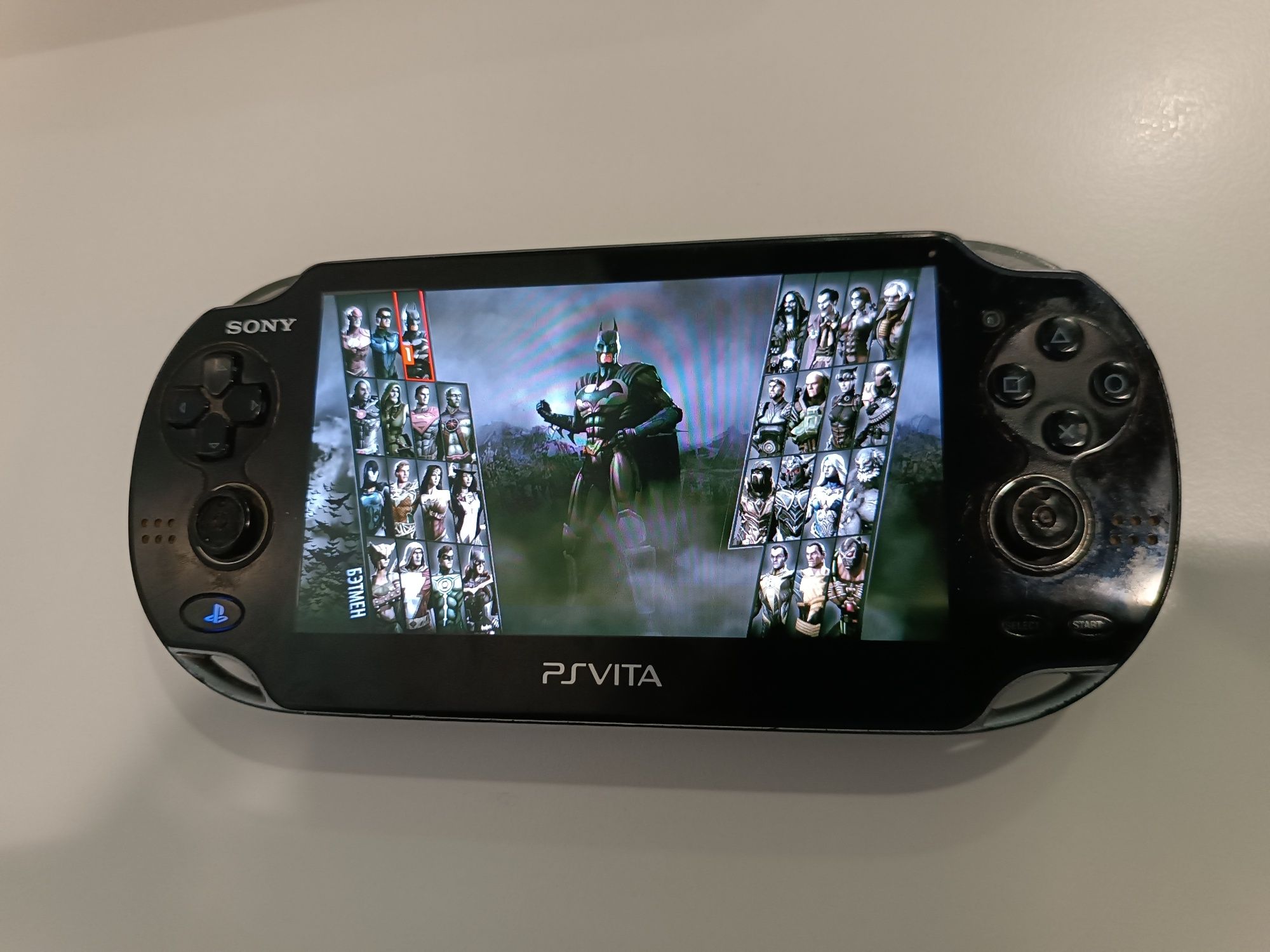 PS Vita (экран сенсорный ) Игра Гонка зарядка, флешка есть