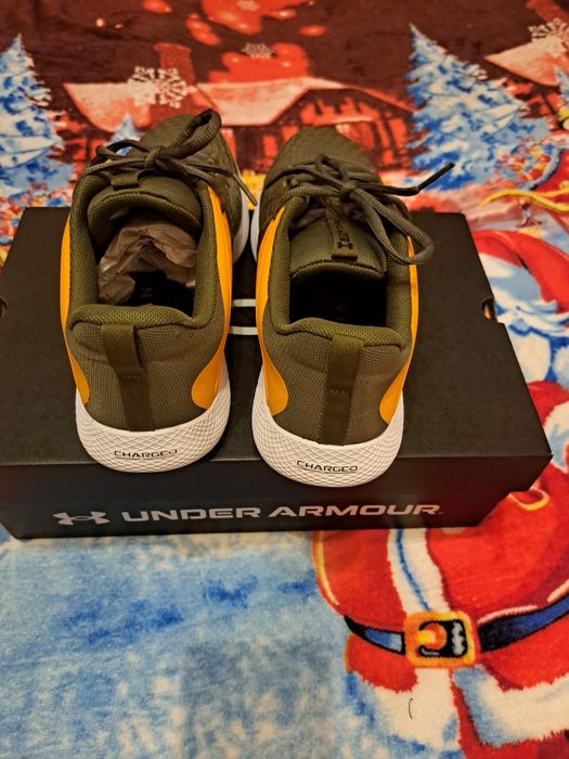 Adidasi under armour