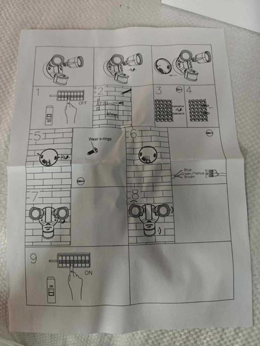 Външна LED лампа с датчик за движение – сигурна светлина