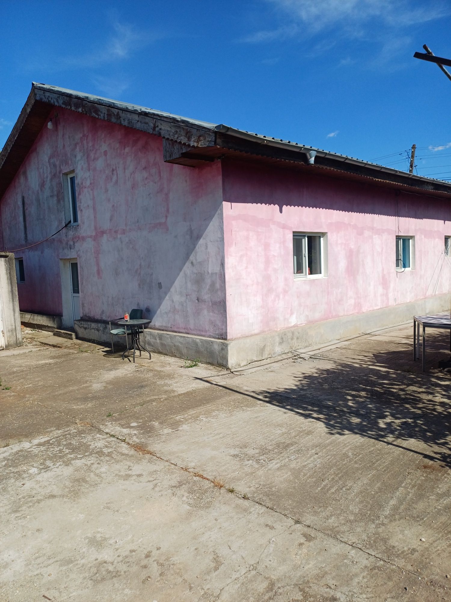 Casa de vânzare.