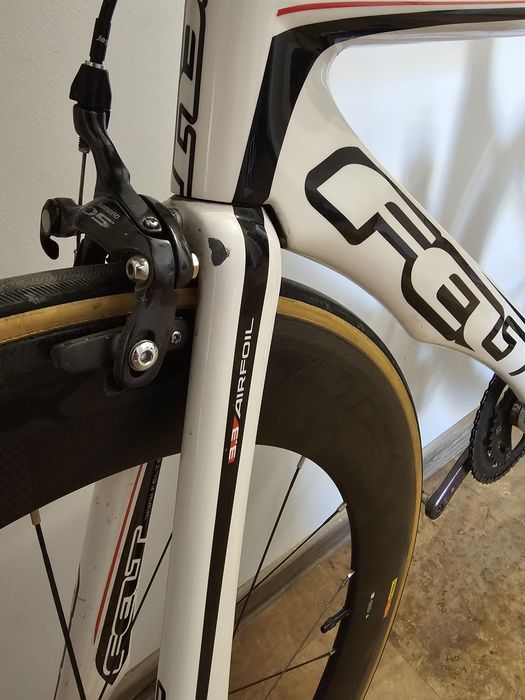 Bicicleta  cursiera contra timp