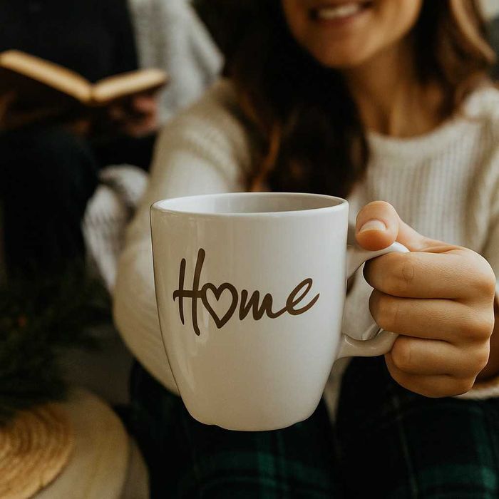 Стилна керамична чаша Coffee – 150 мл комфорт у дома и в офиса