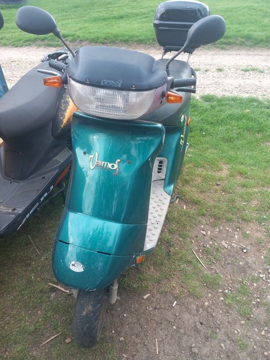 Scuter 49 cc 45 km/h