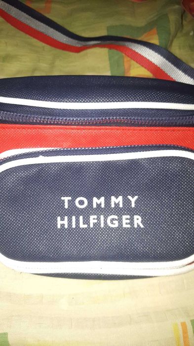 Vand borseta Tommy Hilfiger