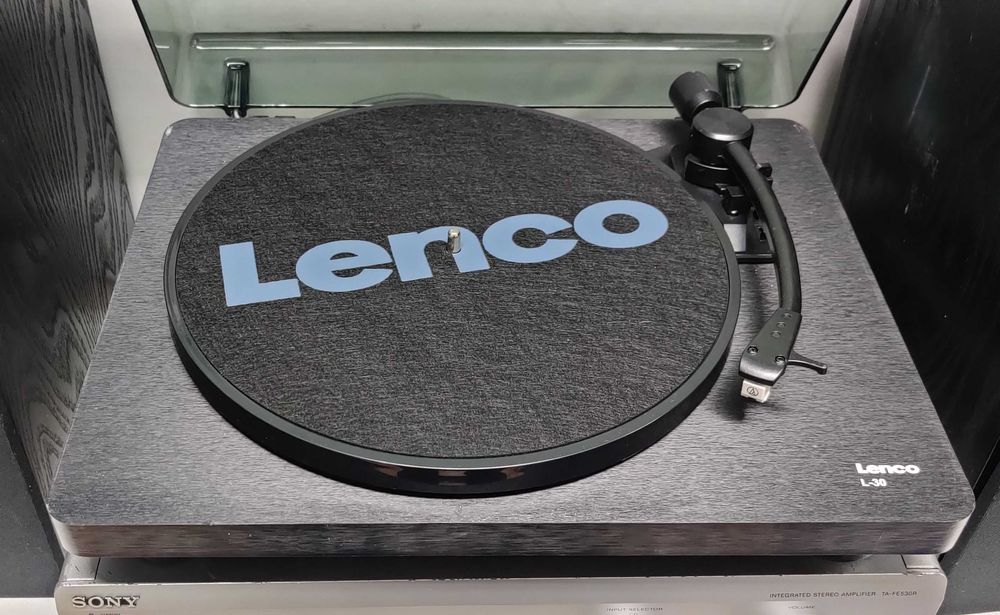 Lenco L 30 pickup cu preu USB muzica vinil