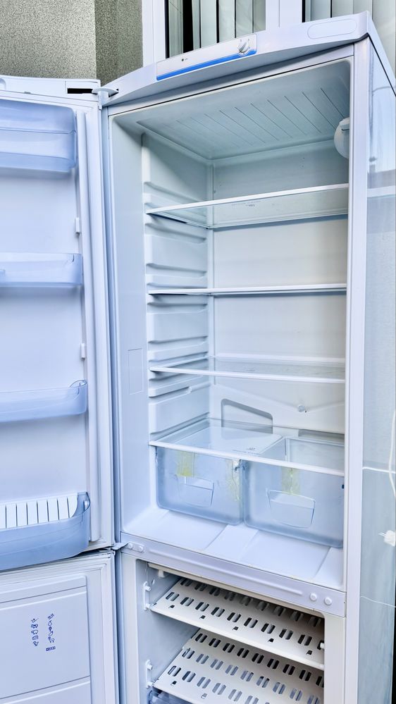 Холодильник “INDESIT”