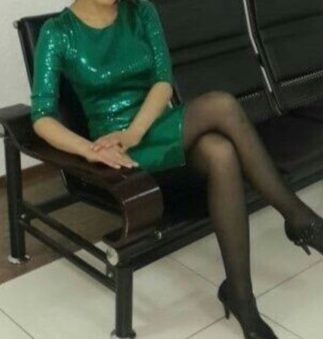 Продам праздничное платье