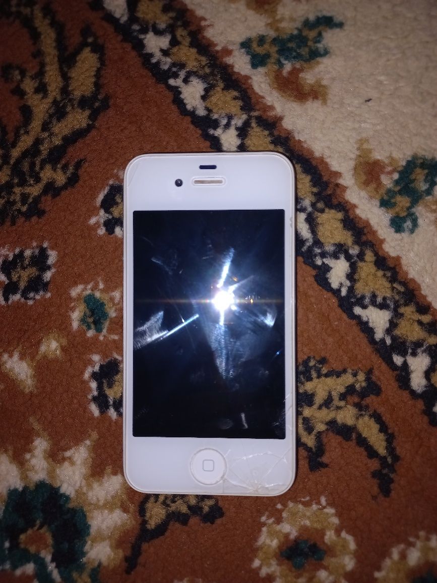 iPhone 4S telefon