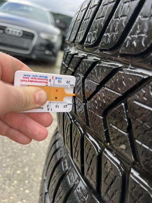 Зимни гуми 225/40/18 Pirelli DOT18с борд .Цена комплект