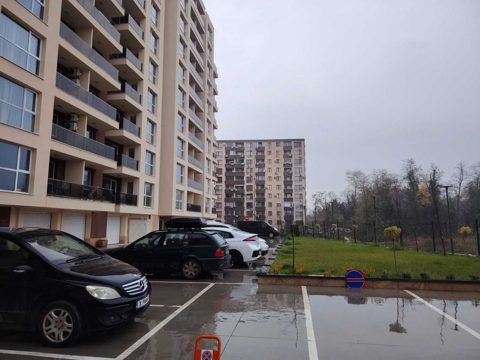 От собственик в Южен2 двустаен с готова баня и настилки.