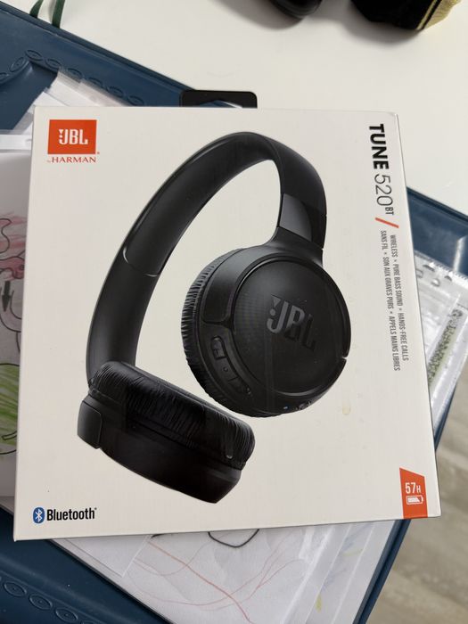 JBL tune 520bt bluetooth слушалки
