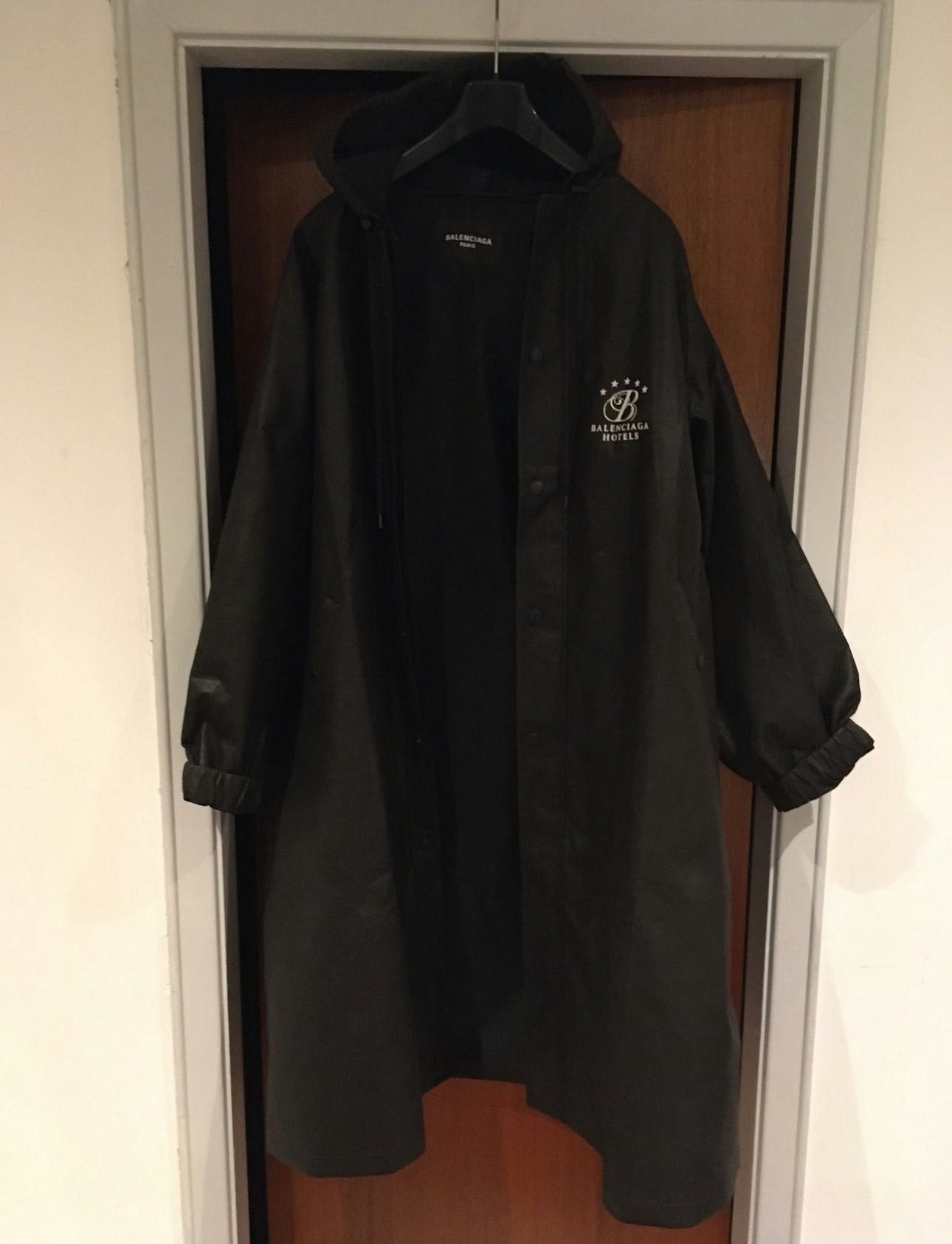 Balenciaga “Hotels” Raincoat, Negru, Oversized