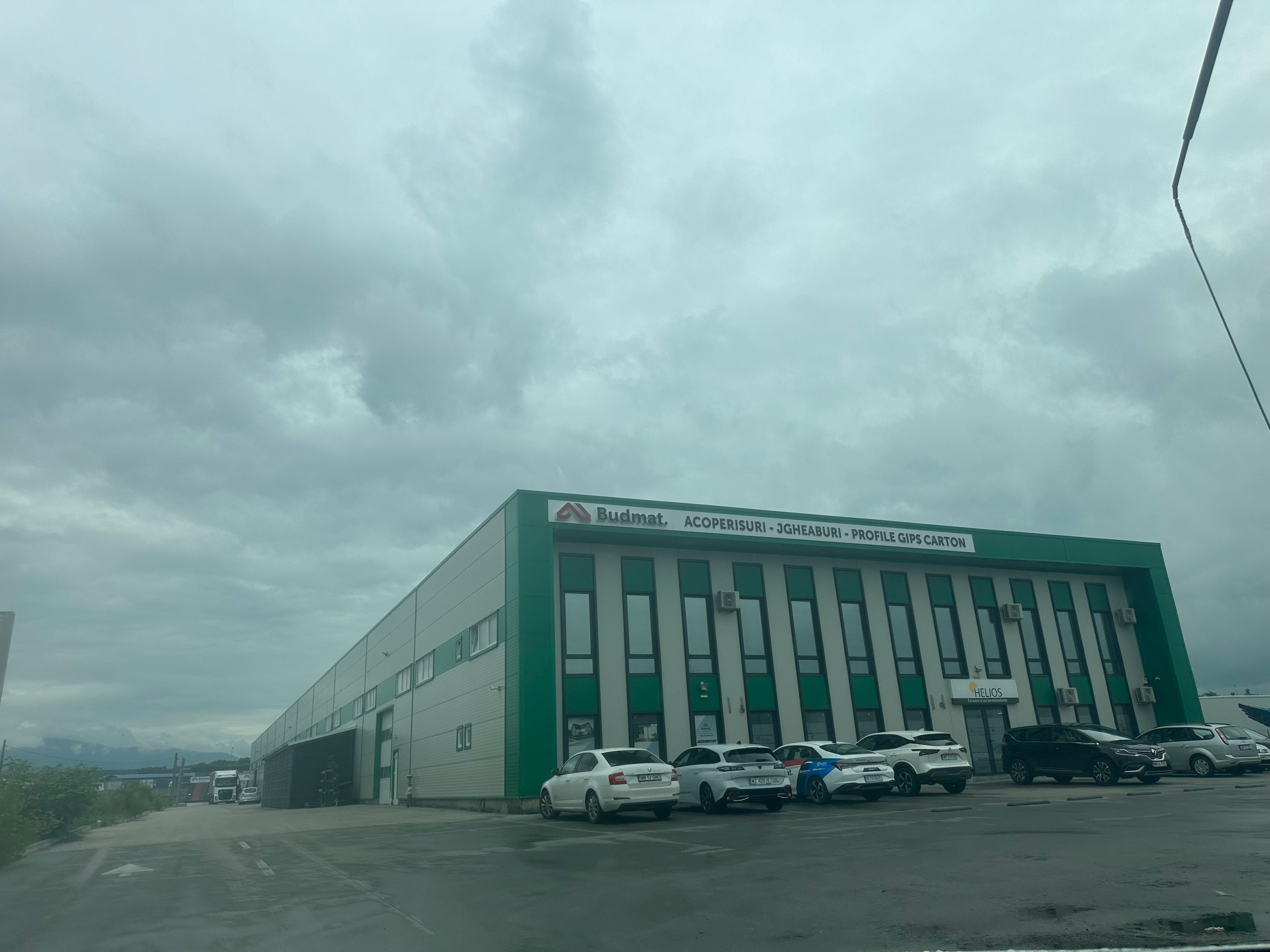 inchiriez  spatiu de 170mp pentru birouri si nu numai