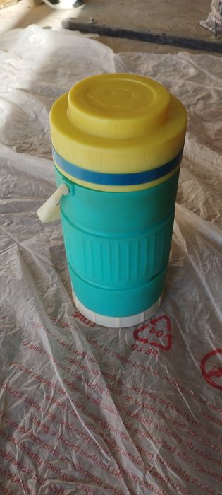 Продам термос пищевой