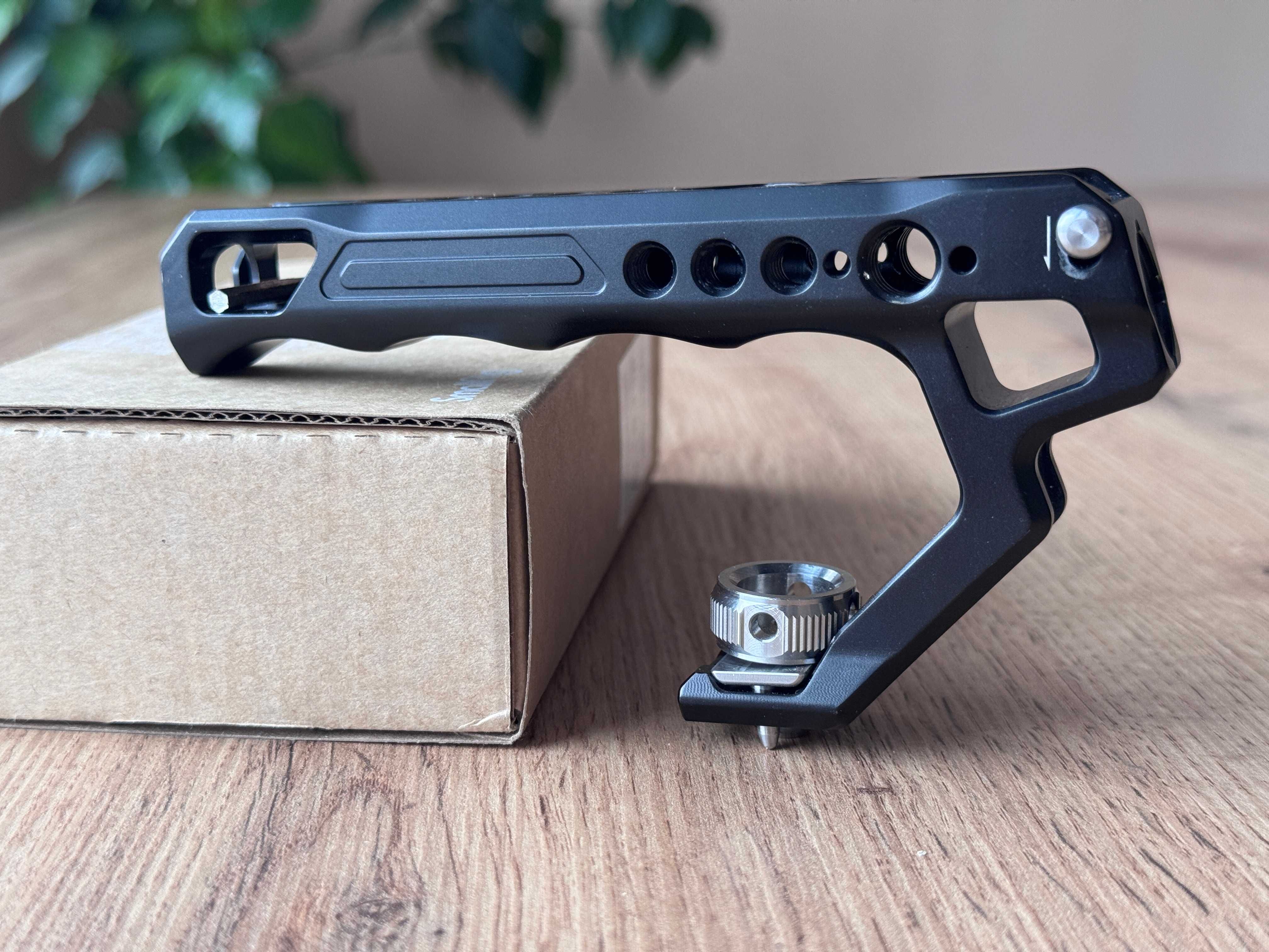 Горна дръжка SmallRig 2165c - с резби с Arri захват