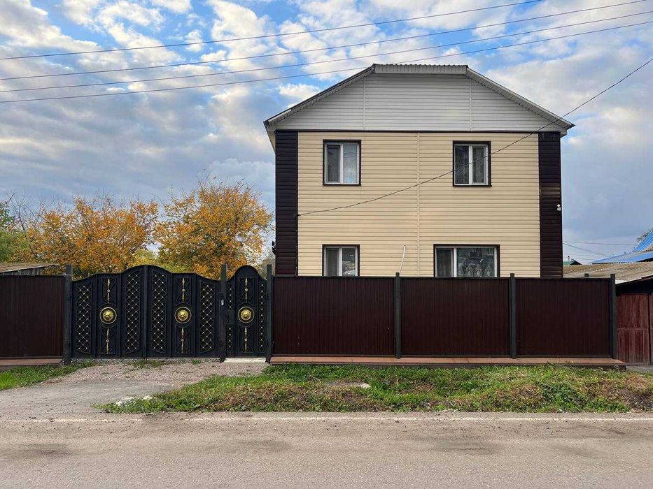 Продам 2 этажный дом. Жас Оркен