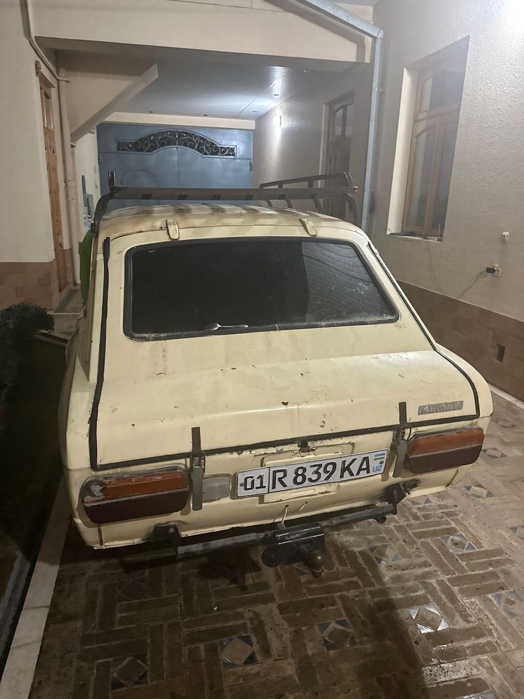 Moskvich KOMBI  sotiladi