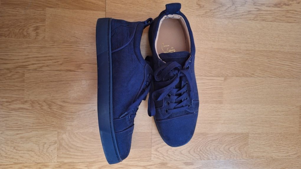 Loubutin louis low