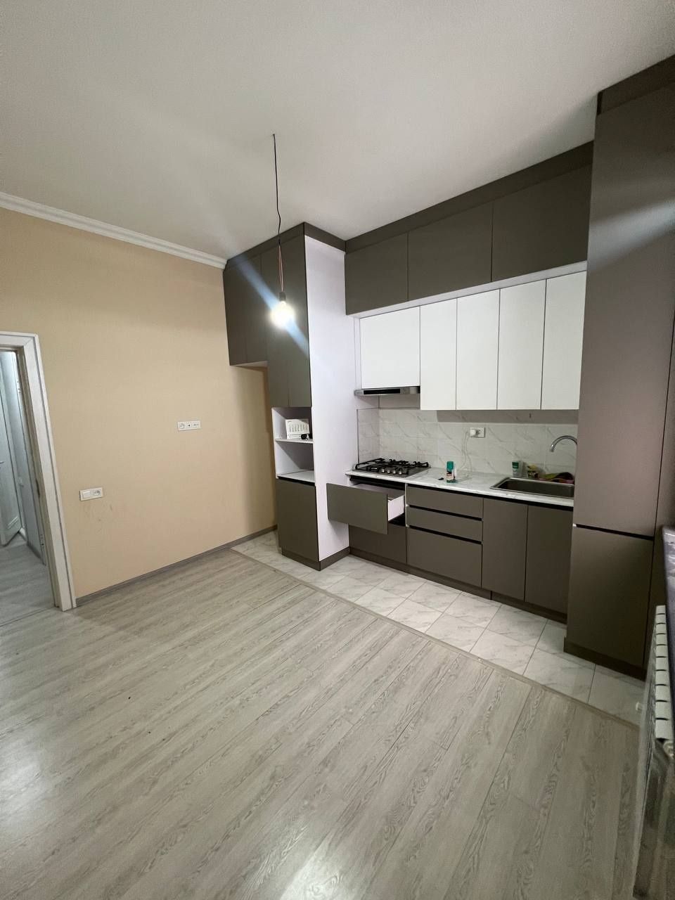 Продаётся квартира в Сергели 7, новостройка. 3х комнатная