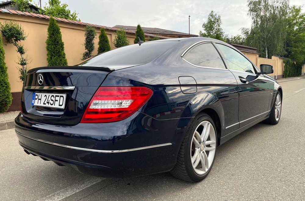 Mercedes C180 AMG 2012 - 179.000 km reali