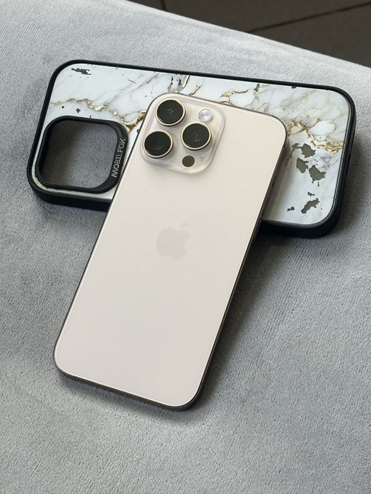 Vând iPhone 16 Pro Max 512gb