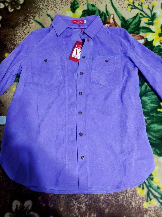 Продам не дорого женскую рубашку