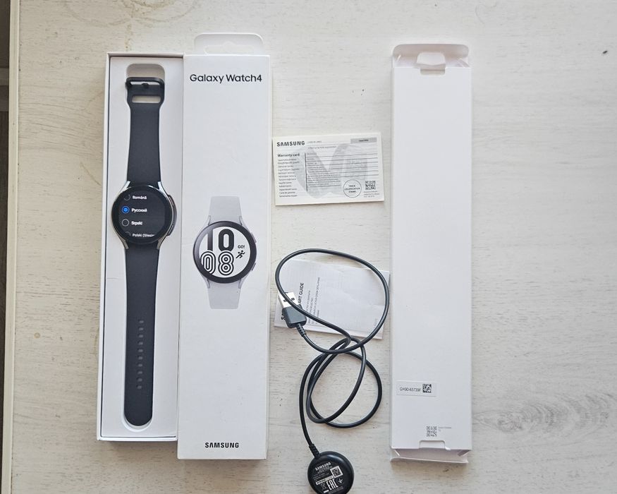 Часы Samsung Galaxy Watch 4