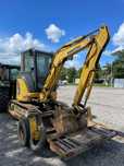 Miniexcavator Bobcat Miniîncarcător  Mini excavator  demolări  moloz