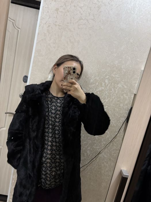 Продаю шубу в хорошем сост
