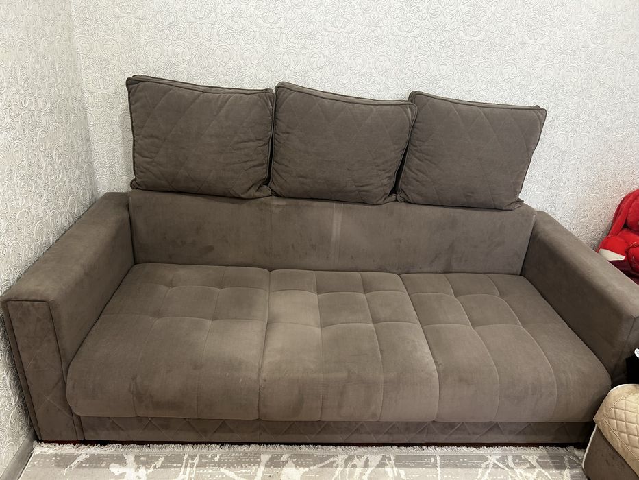 Продам диван в хорошем состоянии